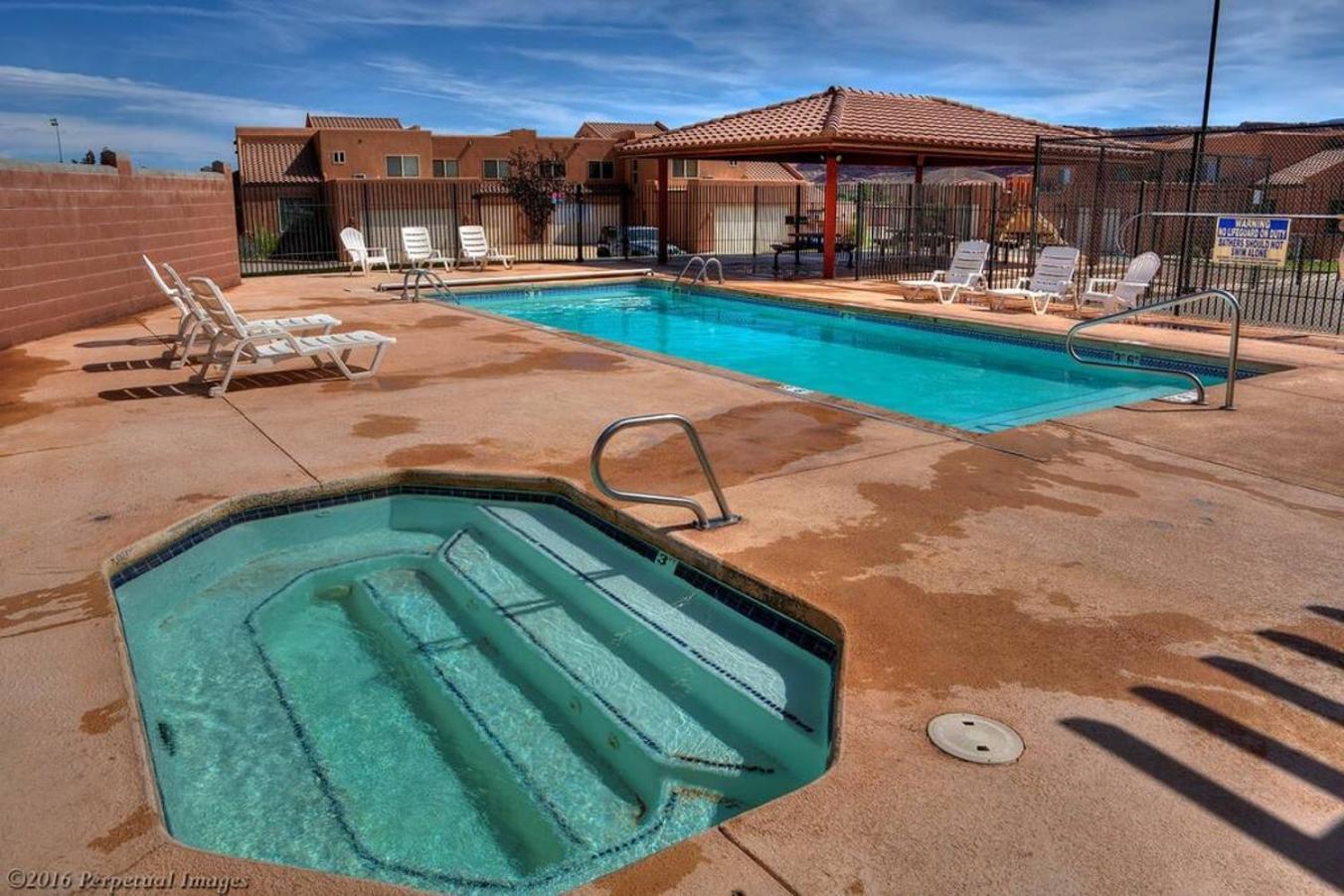 Steel Bender Villa Moab Exterior photo
